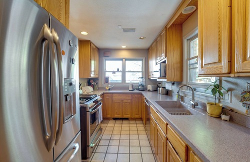 Central Boulder House | Scenic Boulder Home w/Hot Tub & Mountain Views!