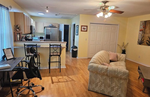 Summerfield Apartment | Scenic Country Hide-away in the Heart of Horse Country