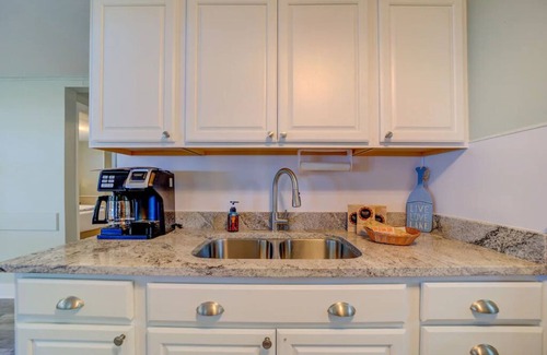 Muskegon Cottage | Scenic Drive Resort - Cabin #1