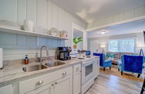Muskegon Cottage | Scenic Drive Resort - Cabin #3