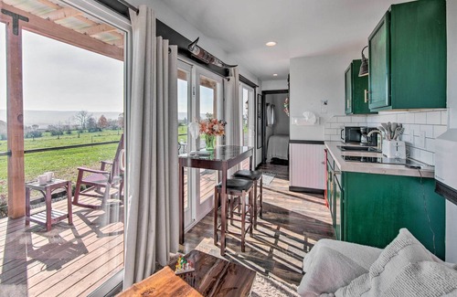 Pine Grove House | 'Scenic Escapes' Romantic Pine Grove Getaway!