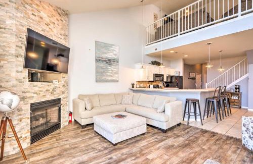 Camdenton Apartment | Scenic Family Condo with Game Room and Boat Dock!