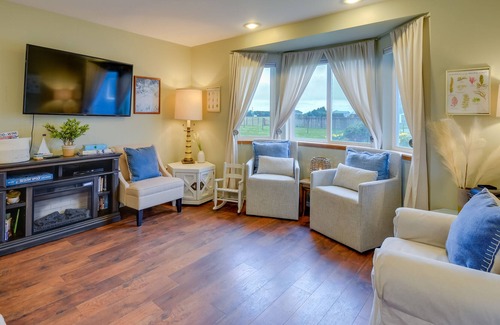 Port Angeles House | Scenic Family Farmhouse Outside Port Angeles!