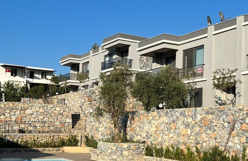 Milas Apartment | Scenic Flat with Shared Pool in Milas