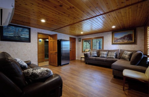 Pine Mountain Club Cabin | Scenic Frazier Park Cabin Stay
