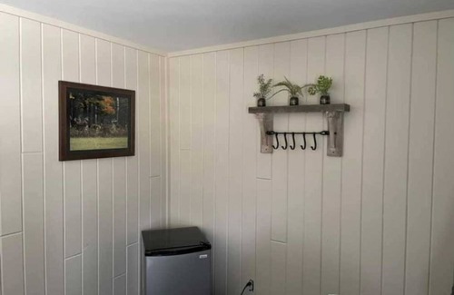 Alger House | Scenic Getaway: Motel with Easy Access to Nature Trails | Pets are Allowed