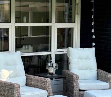 Hoensinge House | Scenic Holiday Home Near Child-Friendly Beach