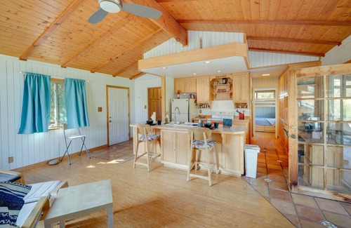 Kernville House | Scenic Kernville Getaway w/Deck & Mountain Views!