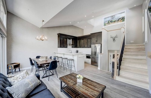 Teepee Town Apartment | Scenic Mountain Escape with BBQ and Private Patio