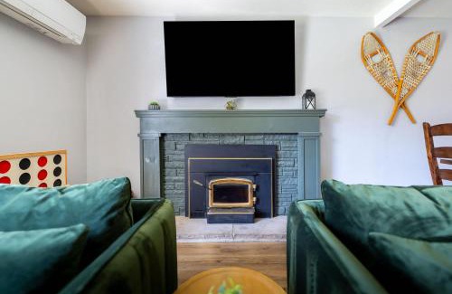 Flagstaff House | Scenic Mountain Getaway by the Park