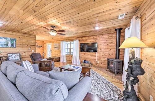 Murphy House | Scenic Murphy Escape with Hot Tub and Fire Pit!