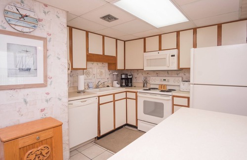 Garden City Condo | Scenic Ocean front first floor pool view spacius condo for up to 4 adults.