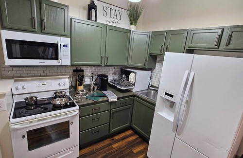 Decatur Apartment | Scenic Serene Stocked Spacious Studio 65in Smart TV WiFi Laundry Kitchen & Patio