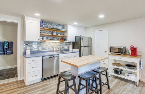 Hot Springs Village Apartment | Scenic Studio on Lake Desoto w/Patio!
