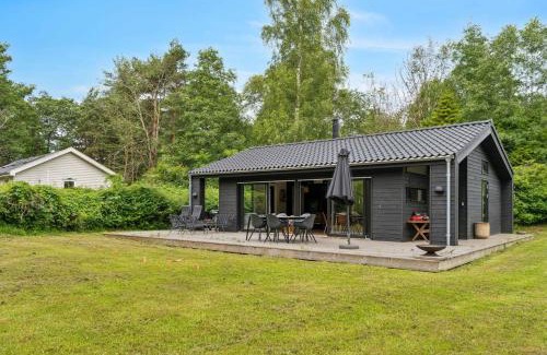 Frederiksvaerk House | Scenic Summer House In Asserbo