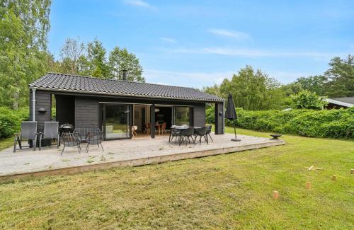 Frederiksvaerk House | Scenic Summer House In Asserbo