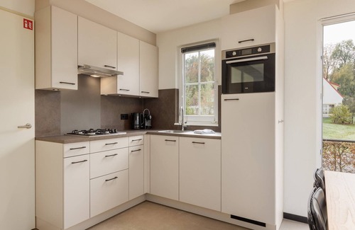 Ferienpark Gut Langen House | Scenic Villa Retreat with Pets
