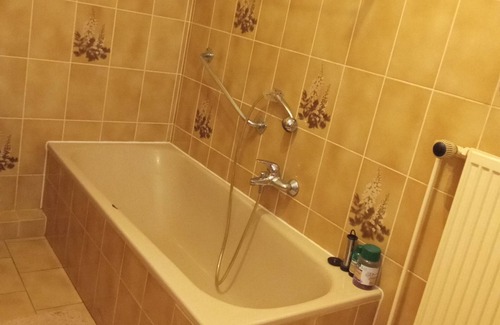 Spaden Apartment | Schön Gelegene Ferienwohnung für 1-5 Personen