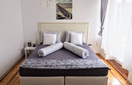 Schonbrunn Condo | Schönbrunn Palace Apartments #5 - Free Parking - 24h Checkin