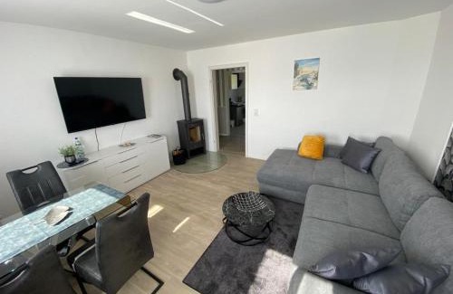 Eisenach Apartment | Schöne Ferienwohnung „Zum Glück Tropical“