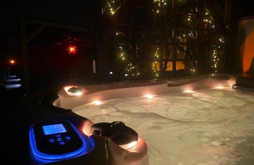 Brand-Erbisdorf House | Schöne Wellness-oase mit Pool, Sauna, Terrasse und Kamin für Sie Ganz Privat