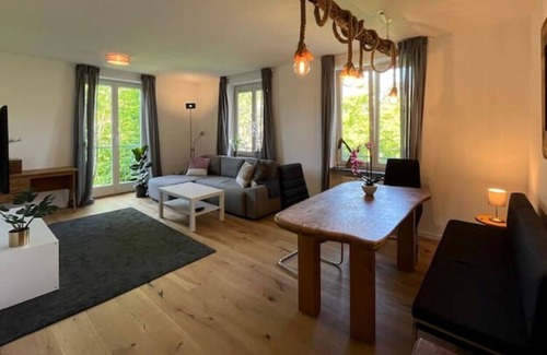 Ebersberg District Apartment | Schöne Wohnung mit Balkon , in Vaterstetten , in TOP Lage