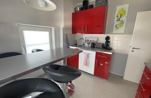 Nord-Mitte House | Schönes einfaches zentrales Zimmer über den Dächern der Stadt