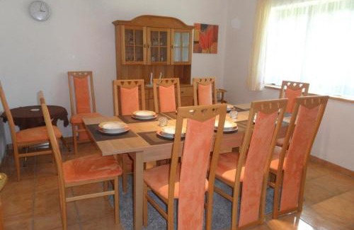 Oberndorf House | Schönes Ferienhaus in Bentwisch mit Garten