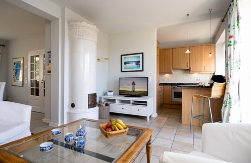 List House | Schönes Reetdachhaus für 4 Pers. mit Garten, Wlan, Haustiere Erlaubt