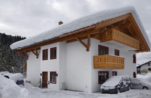 Garmisch-Partenkirchen House | Schachen Comfortable holiday residence