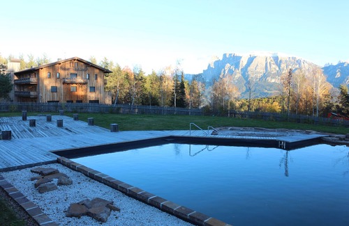Collalbo Apartment | Schartneralm - Birch vacation apartment with view of the Dolomites