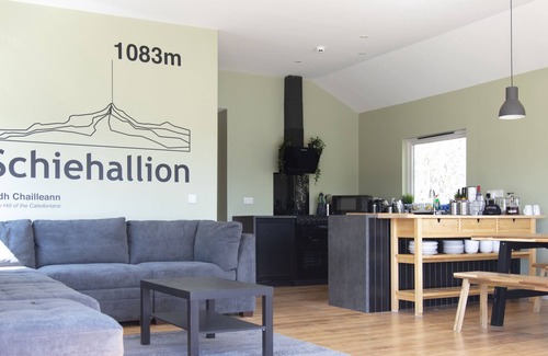Fearnan Cottage | Schiehallion