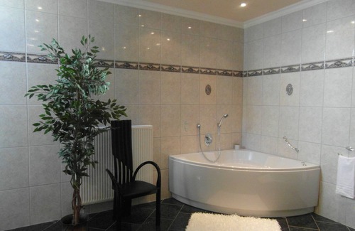 Idar-Oberstein Bed & Breakfast | Schloßschenke
