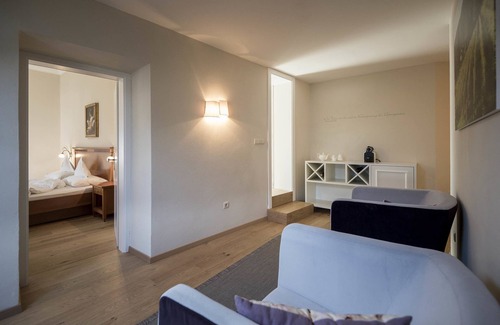 Lagundo Hotel | SCHLOSS PLARS Wine & Suites