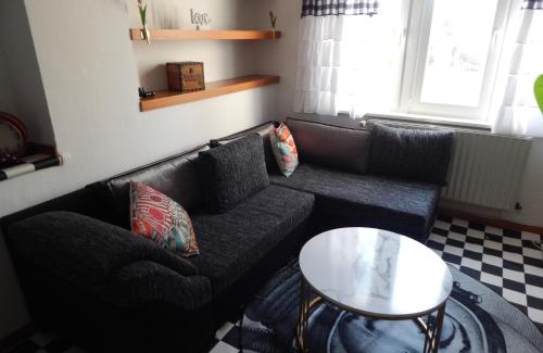 Uebach-Palenberg Apartment | Schloss Rimburg - Steve Mc Queen 4