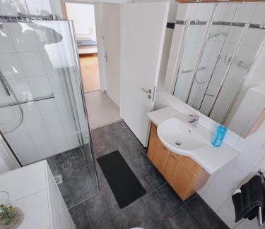 Bergisch Gladbach Apartment | Schnee Apartment GL-25