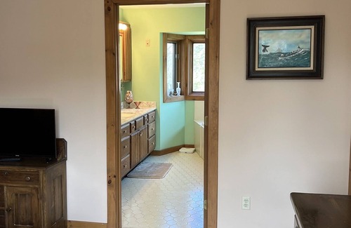 Richfield Springs House | Schoenlein Platz - Beautiful lake house, large lawn, swimming, fishing, big deck