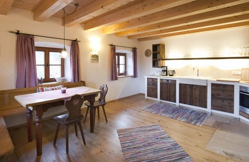 Aschau im Chiemgau Apartment | "Schusterbreitn" Baubiologische Nichtraucher 110 qm Ferienwohnung, 3 extra Schlafzimmer