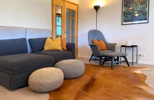 Tensbuttel House | Schwedenhaus mit Holzofen & Außenkamin auf 1400m2