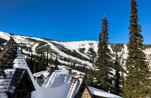 Sandpoint House | Schweitzer Castle