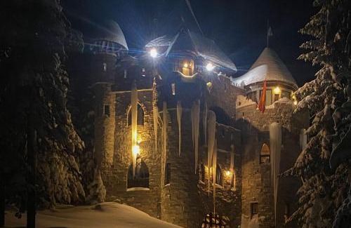 Sandpoint House | Schweitzer Castle