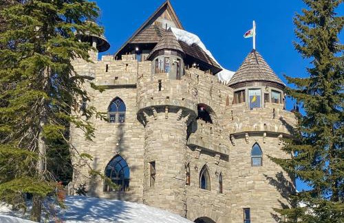 Sandpoint House | Schweitzer Castle