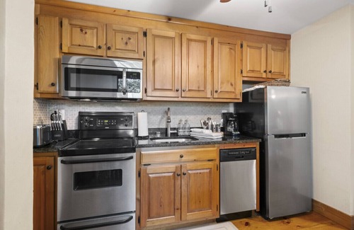 Big Canoe Condo | Sconti Ridge Hideaway in Big Canoe