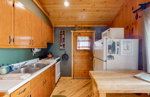 Conover Cabin | Scott's Twin Lakes Resort | Cabin in Conover with excellent fishing & swimming
