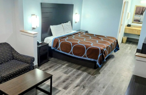 Northeast Houston Hotel | Scottish Inns and Suites East Sam Houston Pkwy