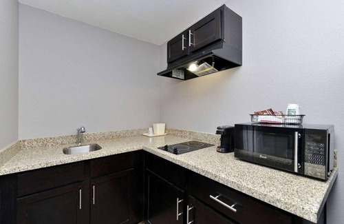 Cotulla Hotel | Scottish Inns & Suites