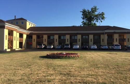 Kenmore Hotel | Scottish Inns Tonawanda