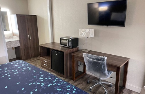 Commerce Hotel | Scottish Inns