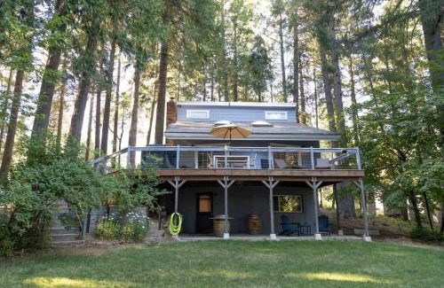 Nevada City House | Scotts Flat Lakeside Retreat