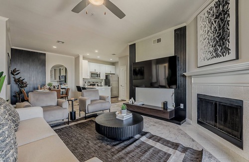 North Scottsdale Apartment | Scottsdale 2BR Pool Gym Free Parking Central